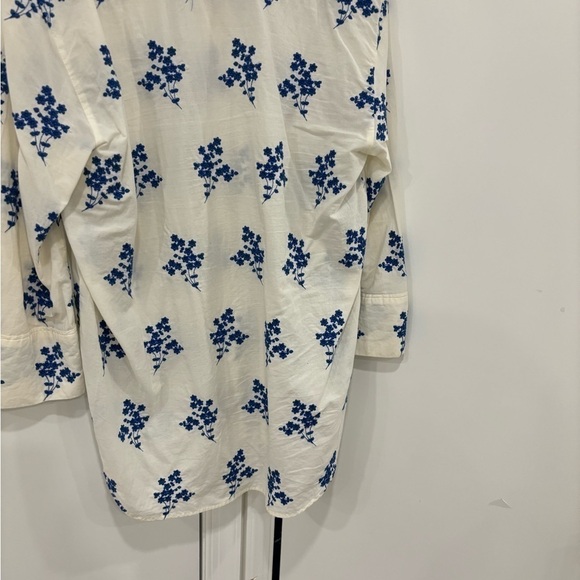 Zara White Button Down Embroidered Oversized Shirt Flowers Size Small - Picture 11 of 15